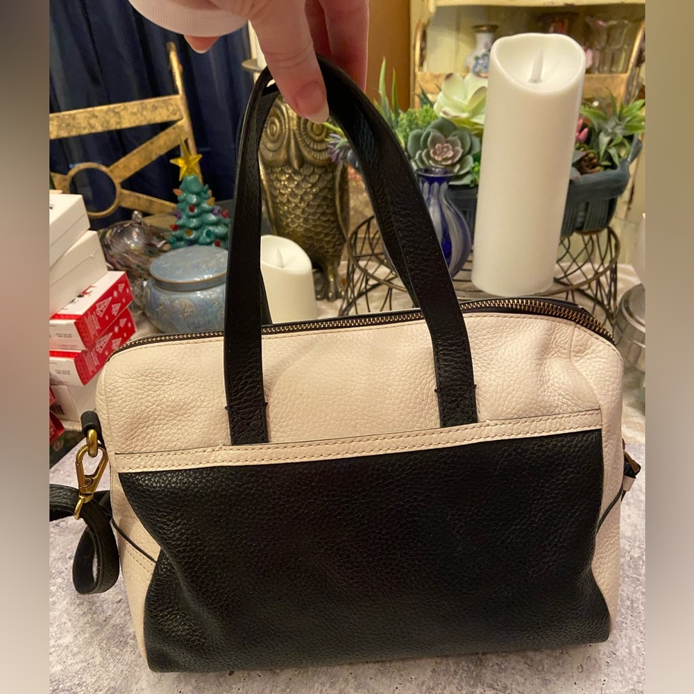 Fossil 1954 Two Toned Black & Ivory Crossbody Leather Satchel - Picture 4 of 8